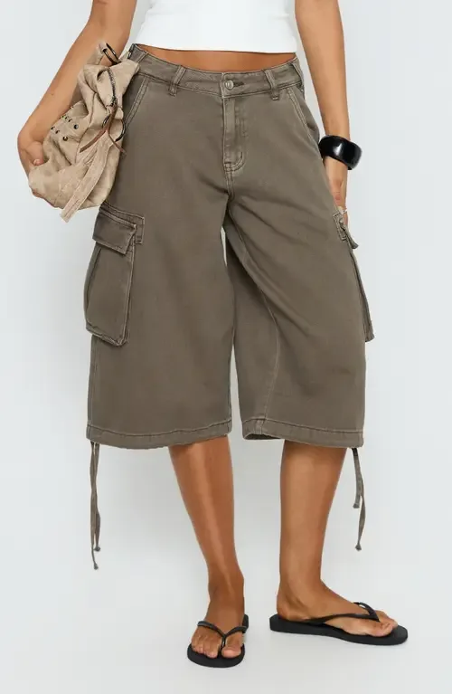 Hudsen Low Rise Longline Denim Cargo Shorts by Princess Polly