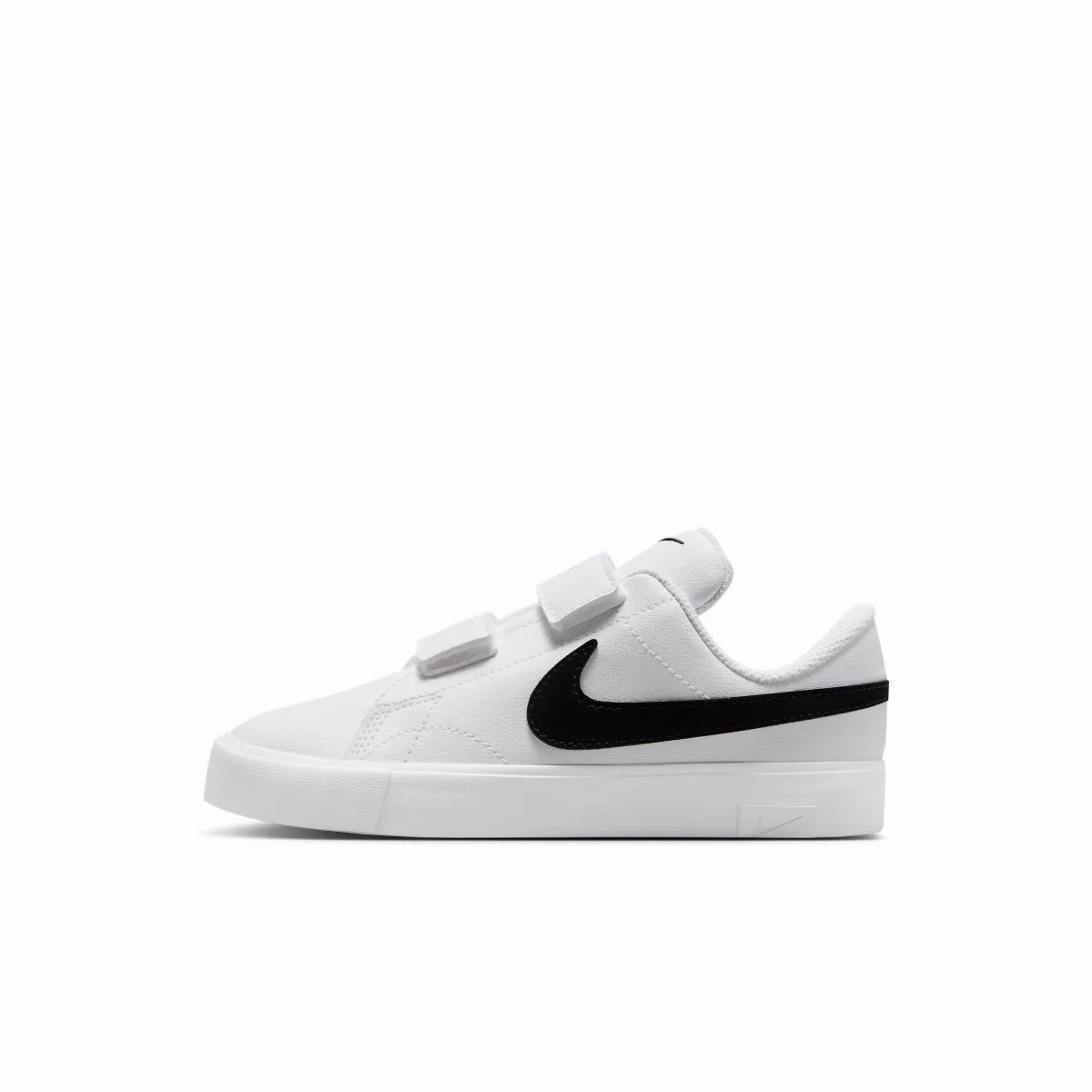 Tennis Essential Shoes by Nike