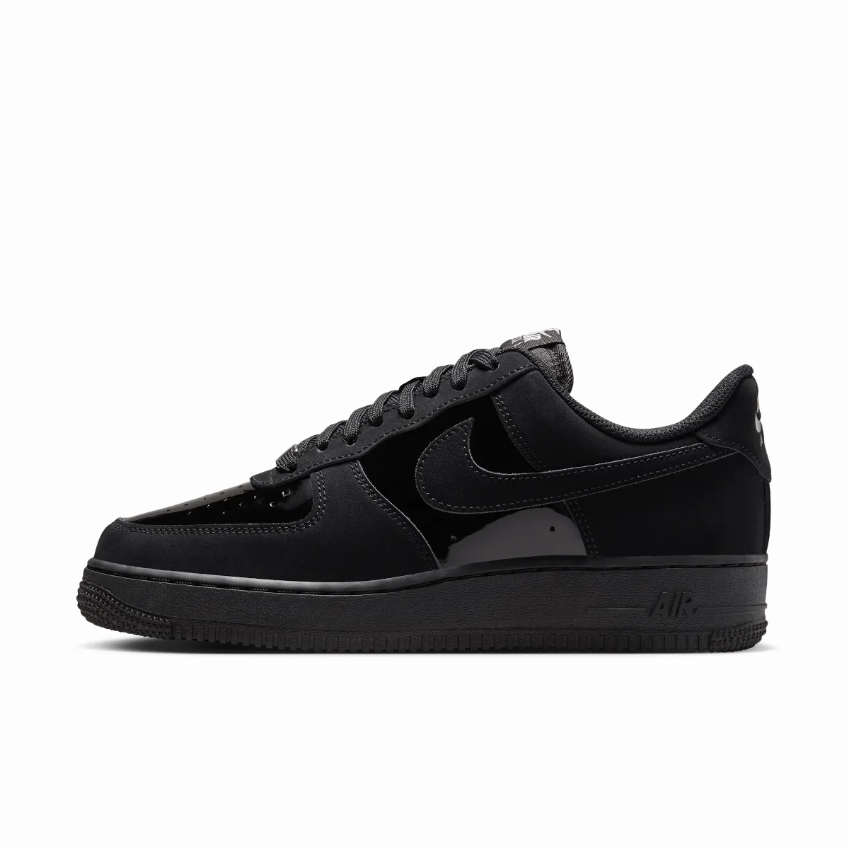 Air Force 1 '07 SE Shoes by Nike