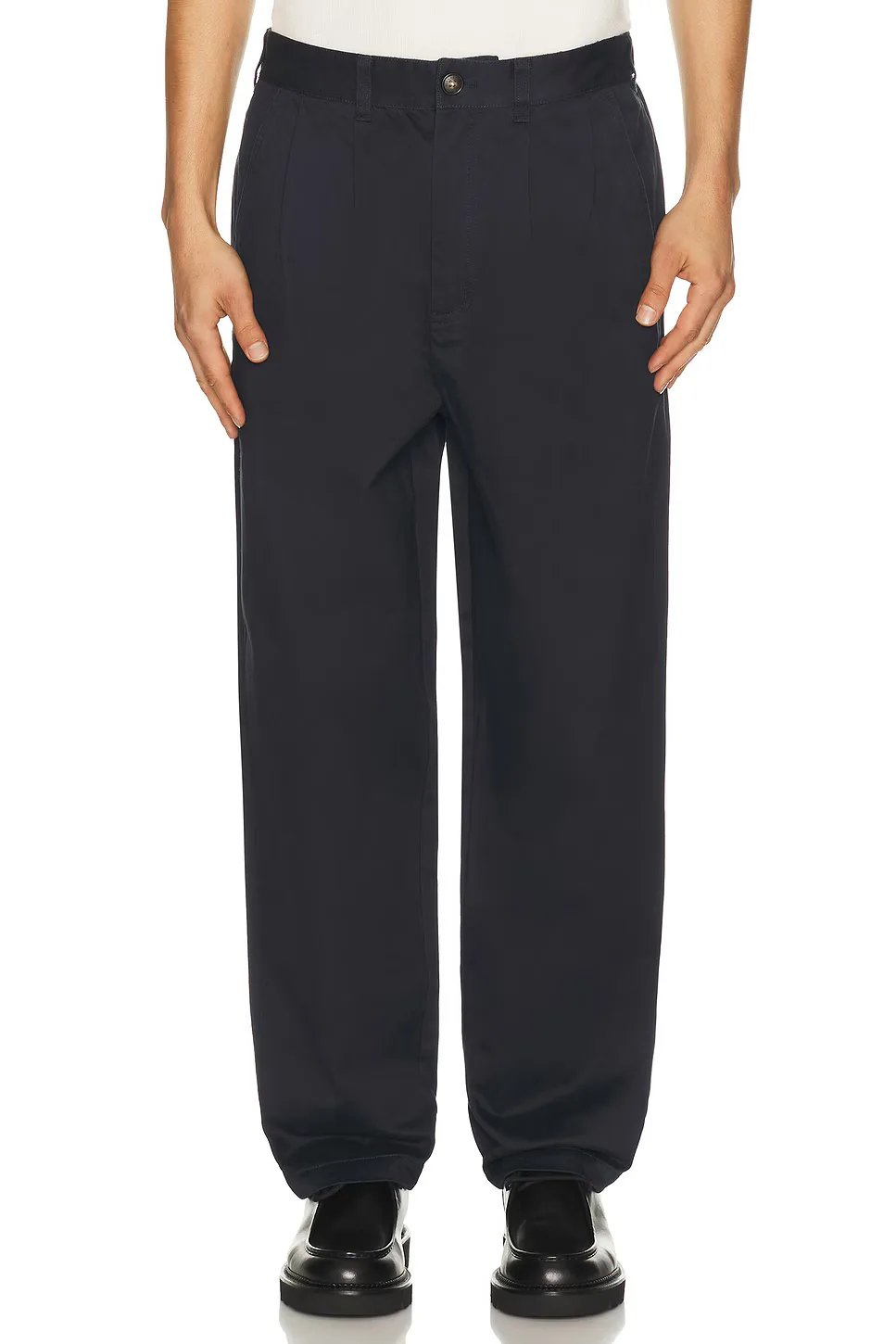 Yorklane Twill Trouser by Barbour