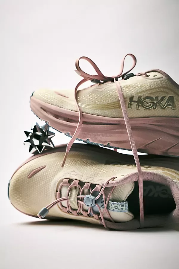 HOKA Clifton 11 GTX Sneakers