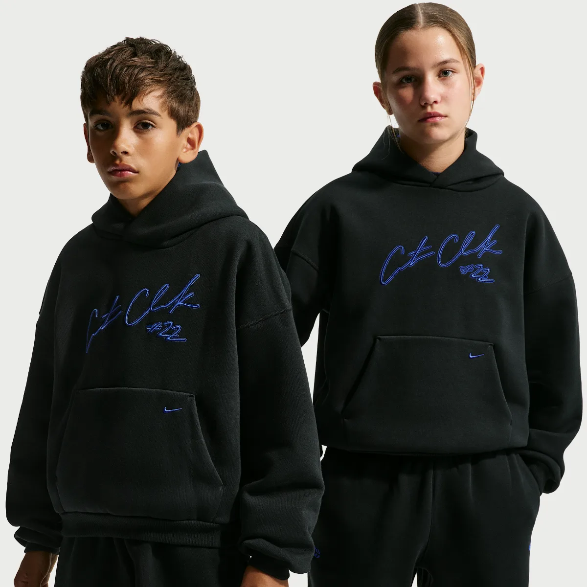 Standard Issue Therma-FIT Brushed Fleece Pullover Hoodie by Nike