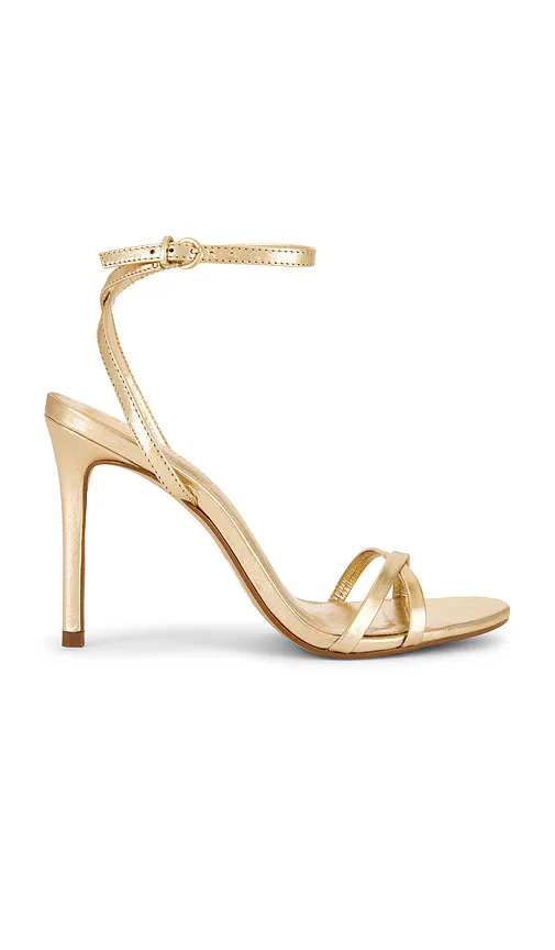 Jypsey Sandal by Steve Madden