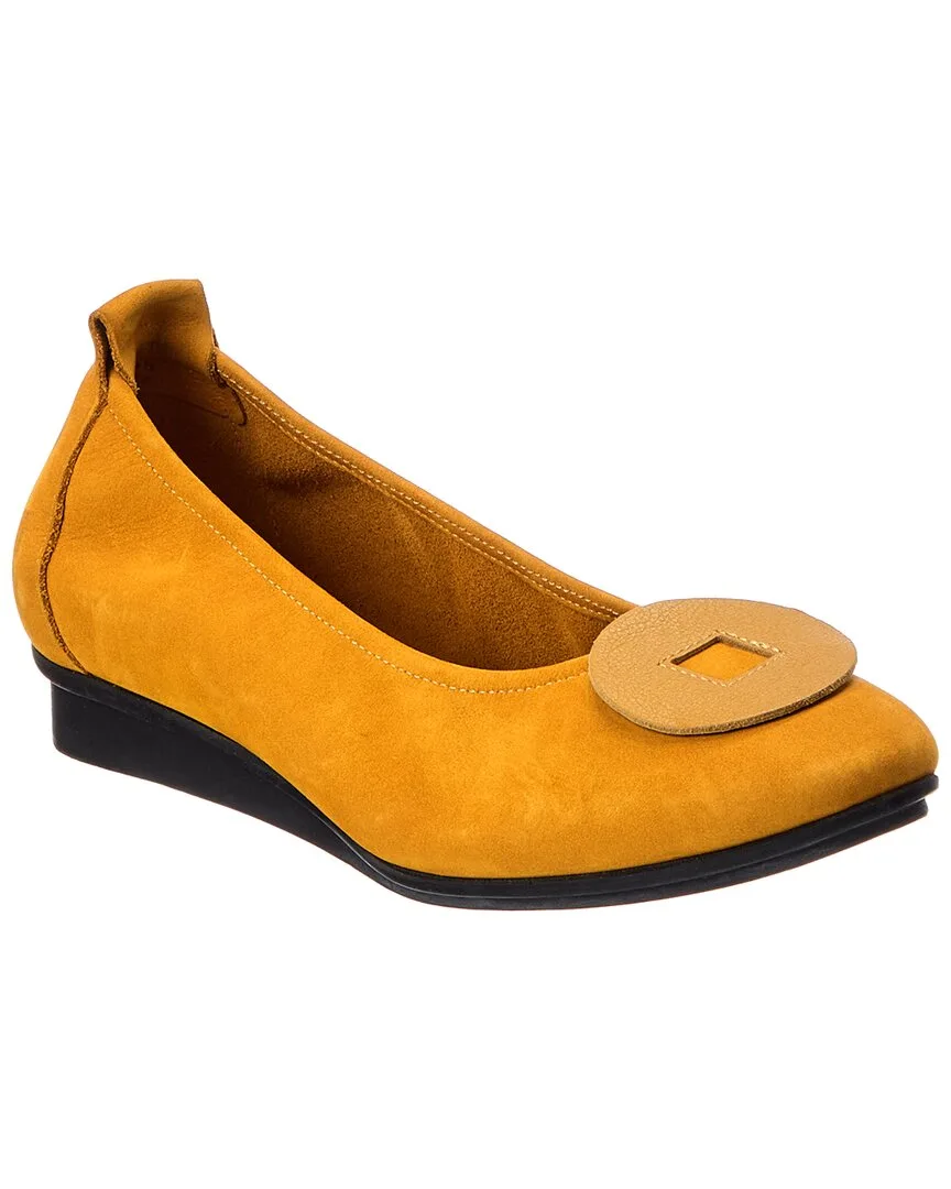 Ninaya Leather Flat by Arche