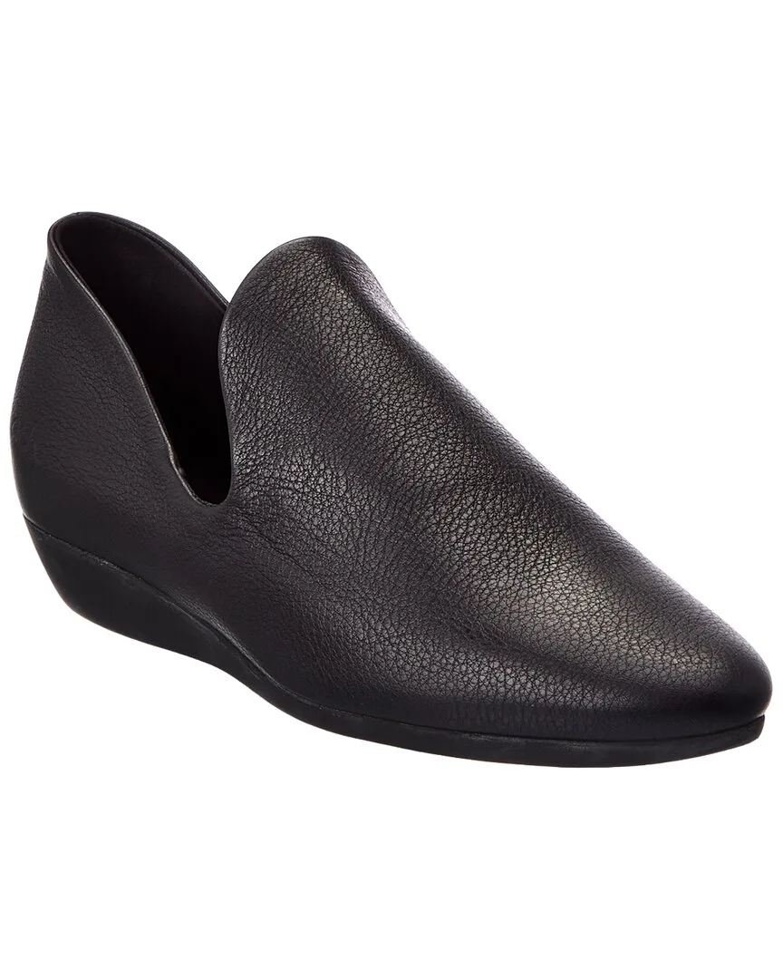 Onyroa Leather Flat by Arche