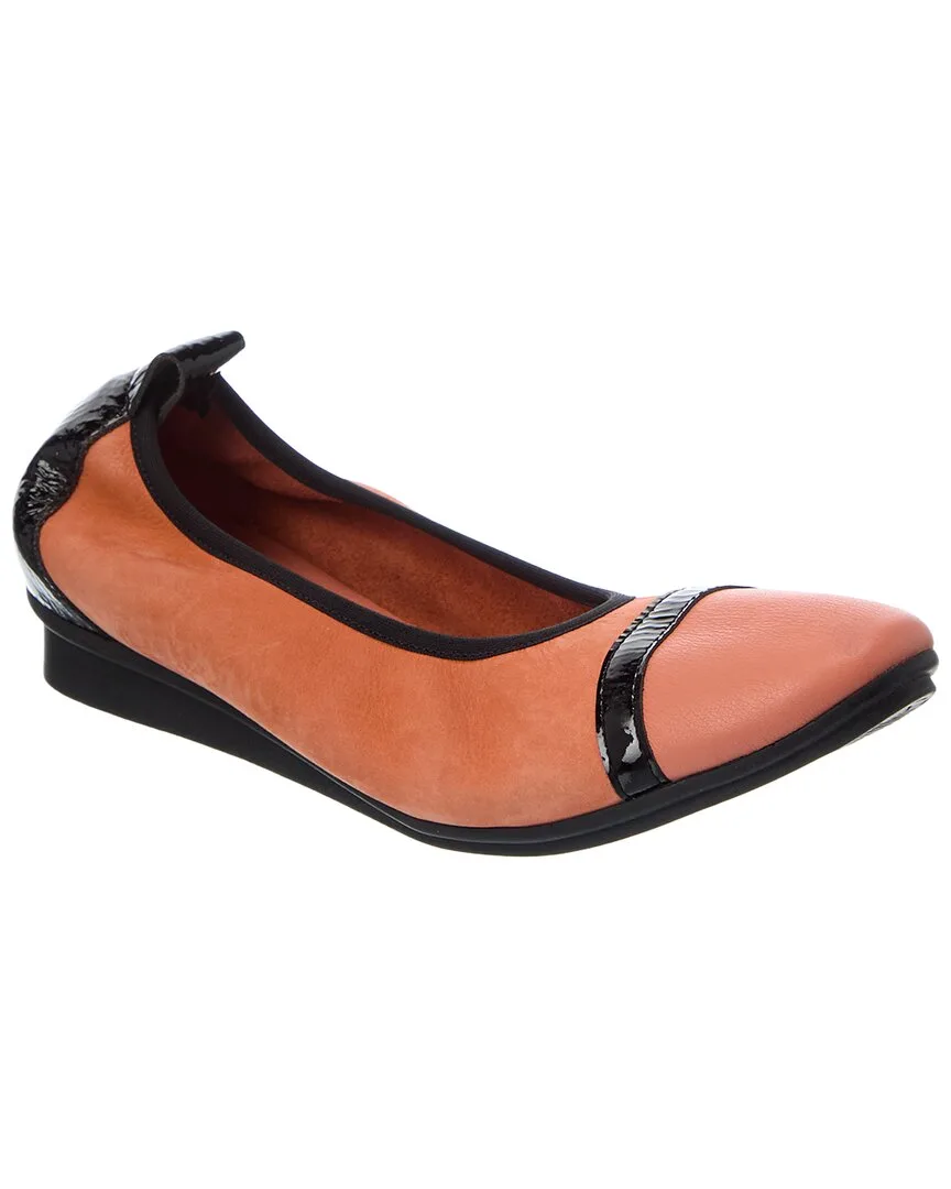 Ninour Leather Flat by Arche