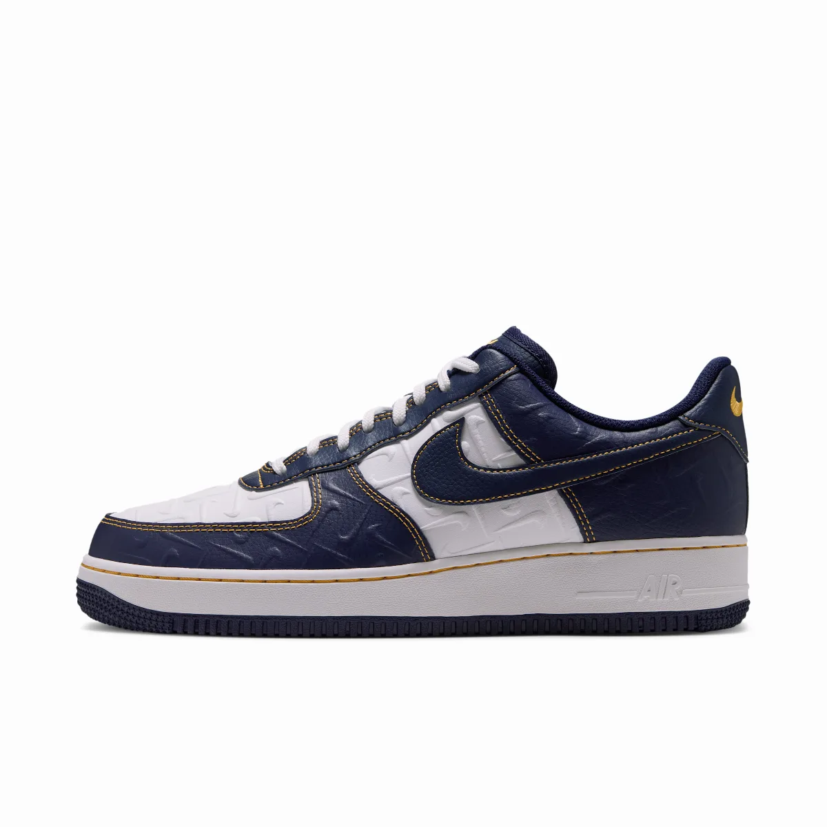 Air Force 1 07 Shoes by Nike