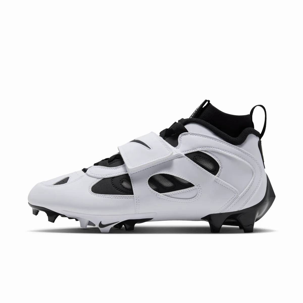Diamond Turf 2 Football Cleats