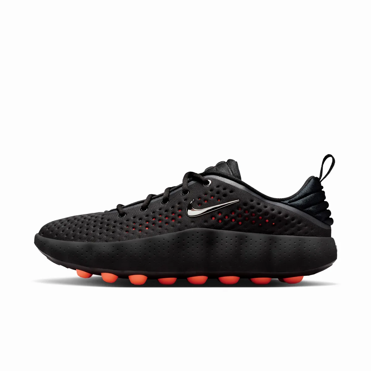 Mind 002 Pregame Shoes by Nike