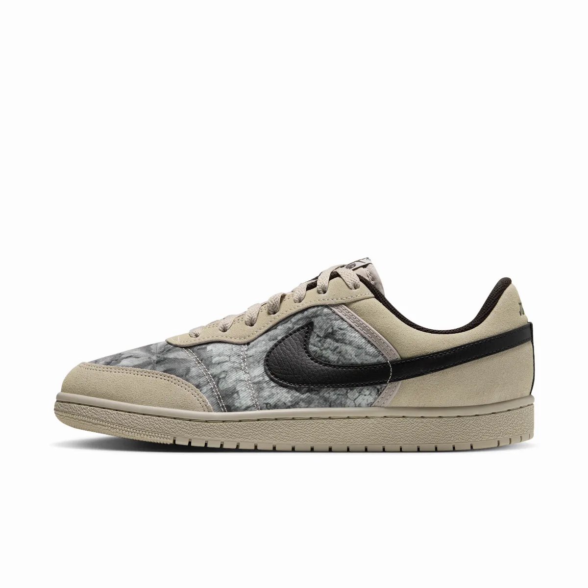 Air Jordan Skyline Low Realtree Shoes by Jordan