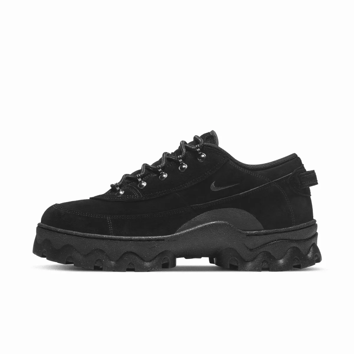 Lahar Low Shoes by Nike