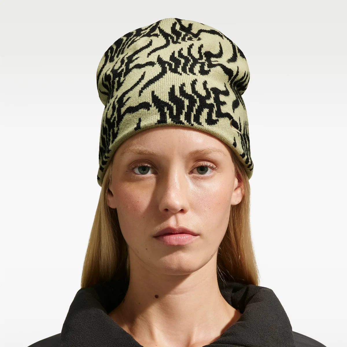 Peak Uncuffed Graphic Beanie by Nike