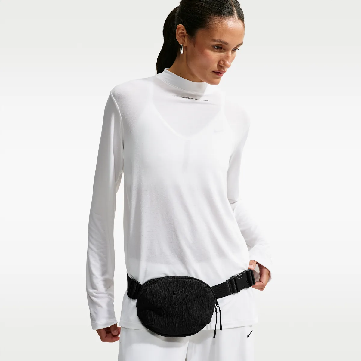 Nike Aura Waistpack (2L) by Nike