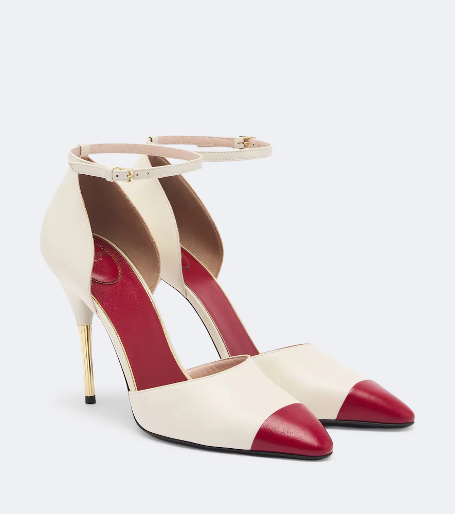 Sinead Leather Pumps by Valentino Garavani
