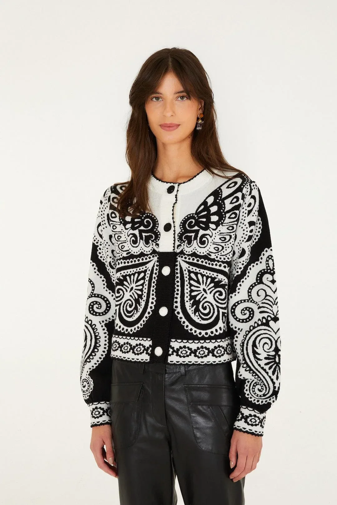 Arabesque Butterfly Buttoned Knit Cardigan