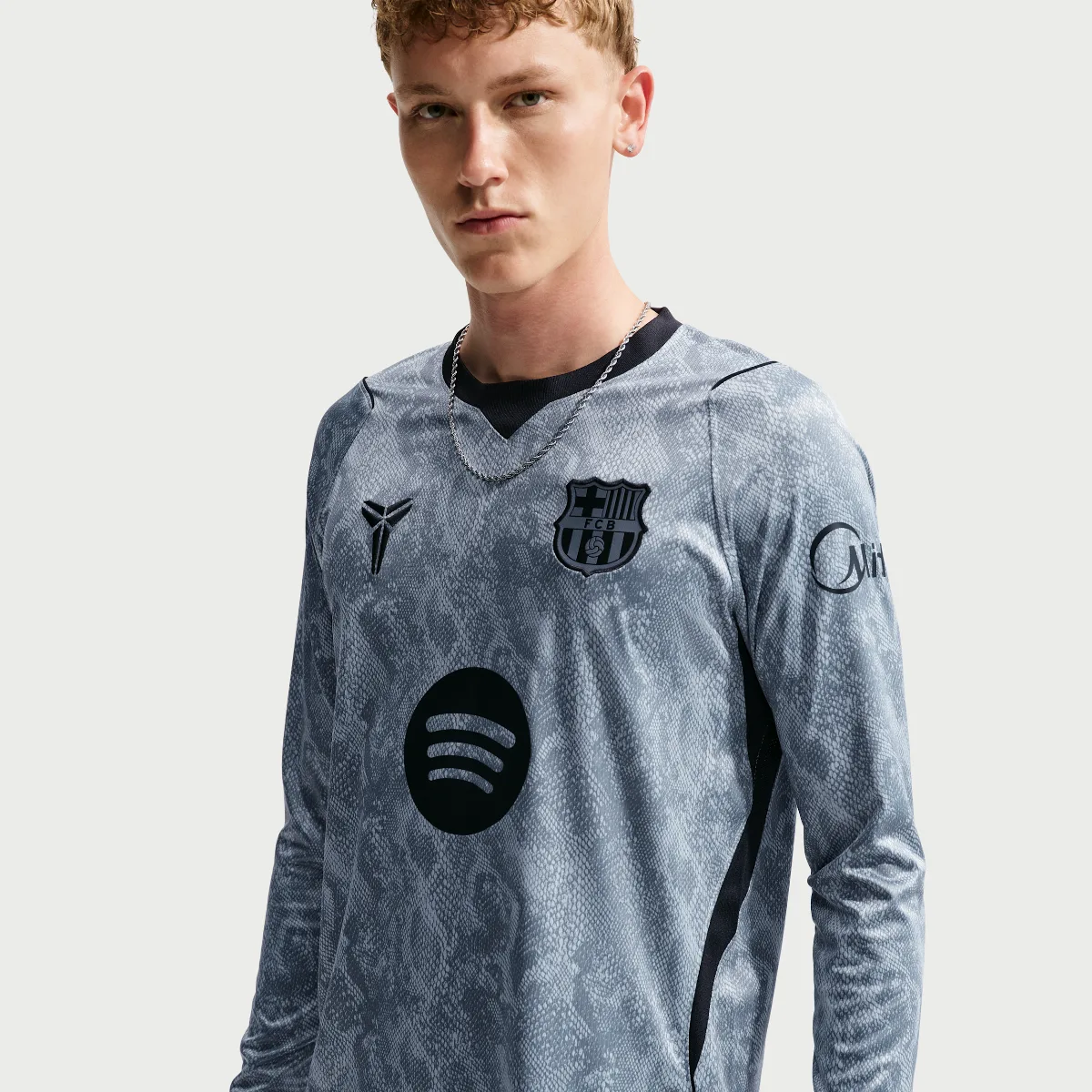 FC Barcelona 2026/27 Stadium Goalkeeper Away Kobe Dri-FIT Soccer Replica Jersey by Nike