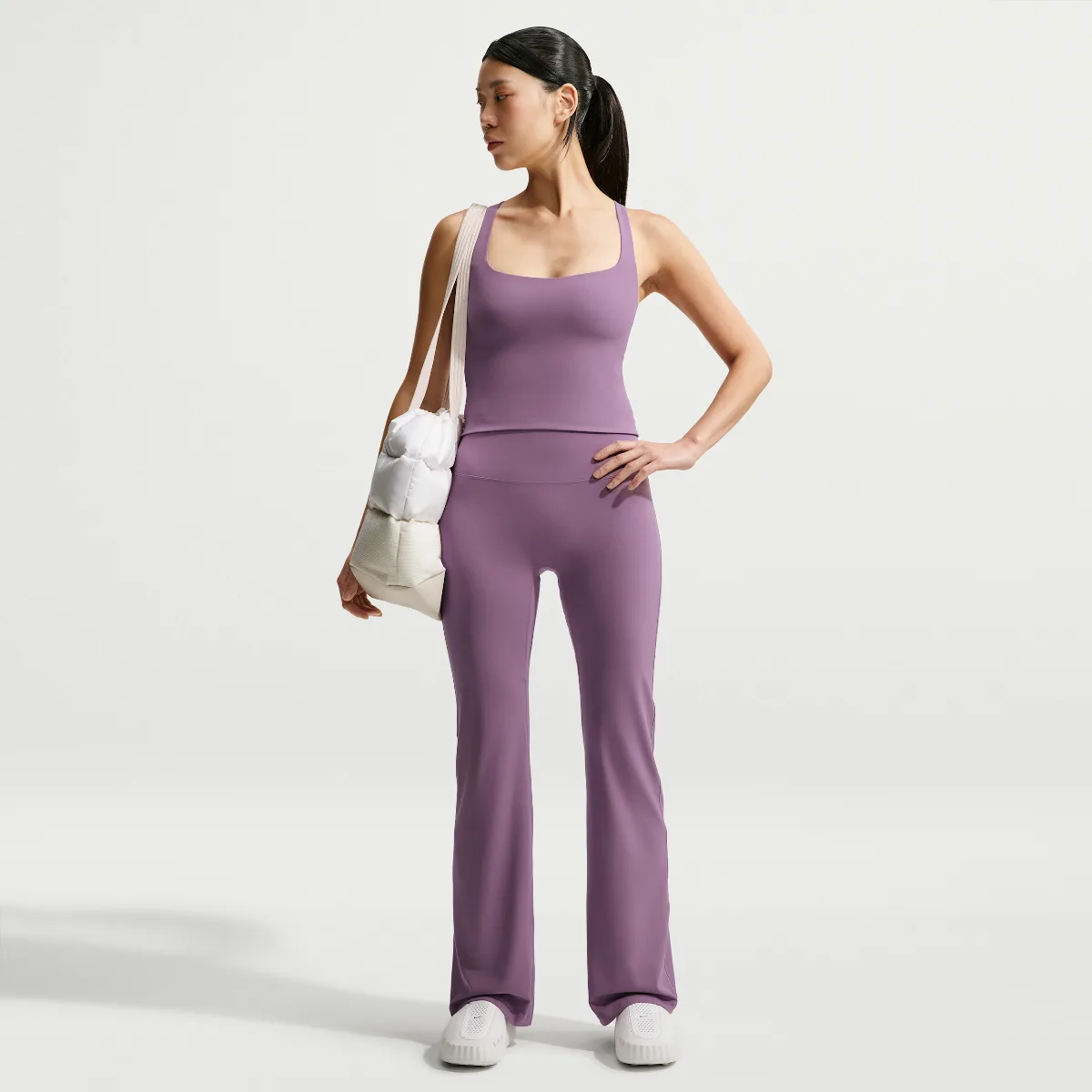 Zenvy High-Waisted Flared Leggings with No Front Seam by Nike