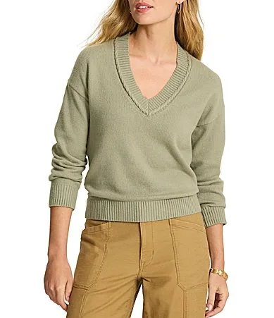 V Neck Cashmere Blend Sweater