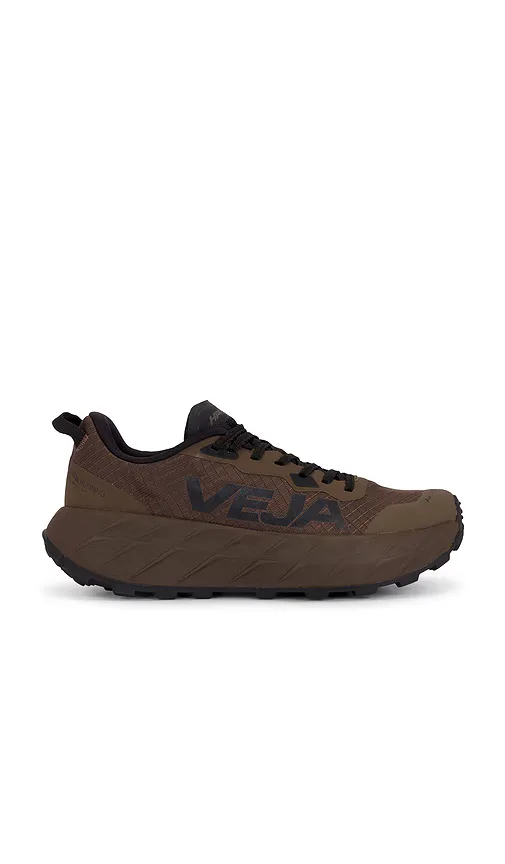 Harpie Trail Sneaker by VEJA