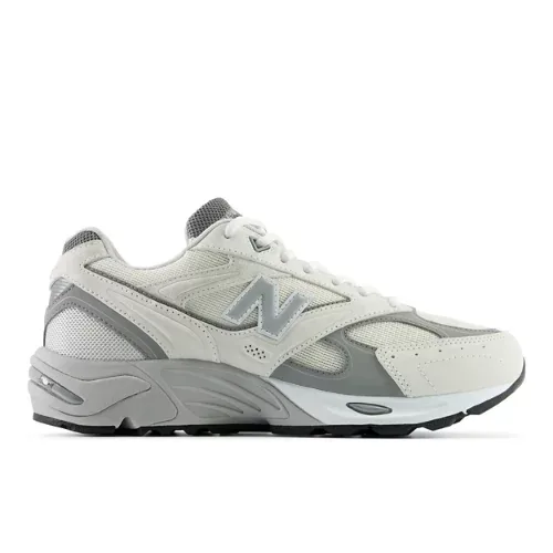 880R by New Balance