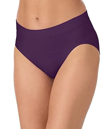 Seamless Comfort Hi-Cut Panty by Le Mystère