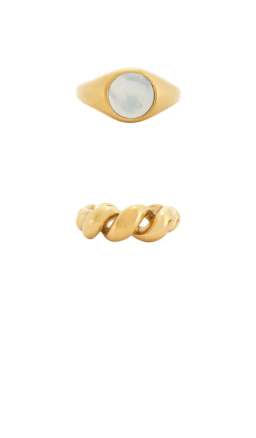Pear Set Ring by Casa Clara