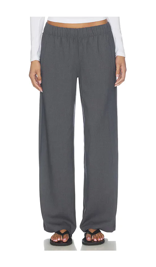 Sander Elastic Waist Trouser by Vuori