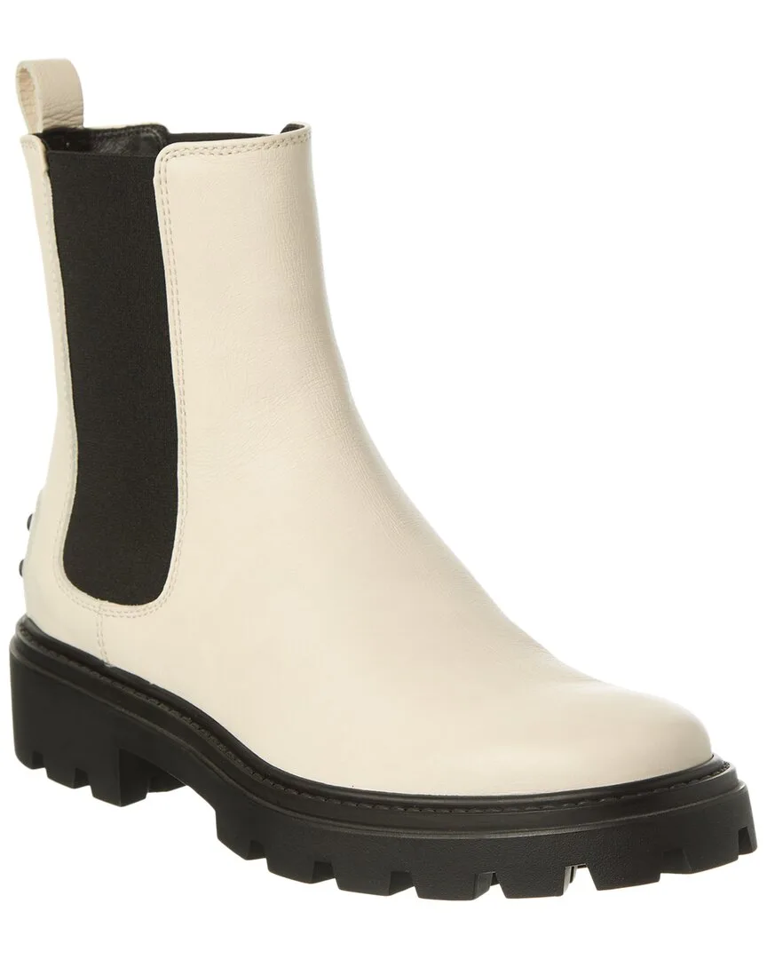 Leather Boot by Tod's