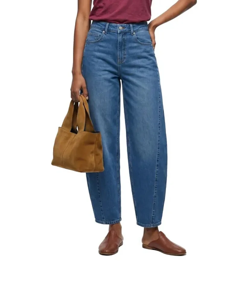 Mid-Rise Baggy Jeans by Wilt