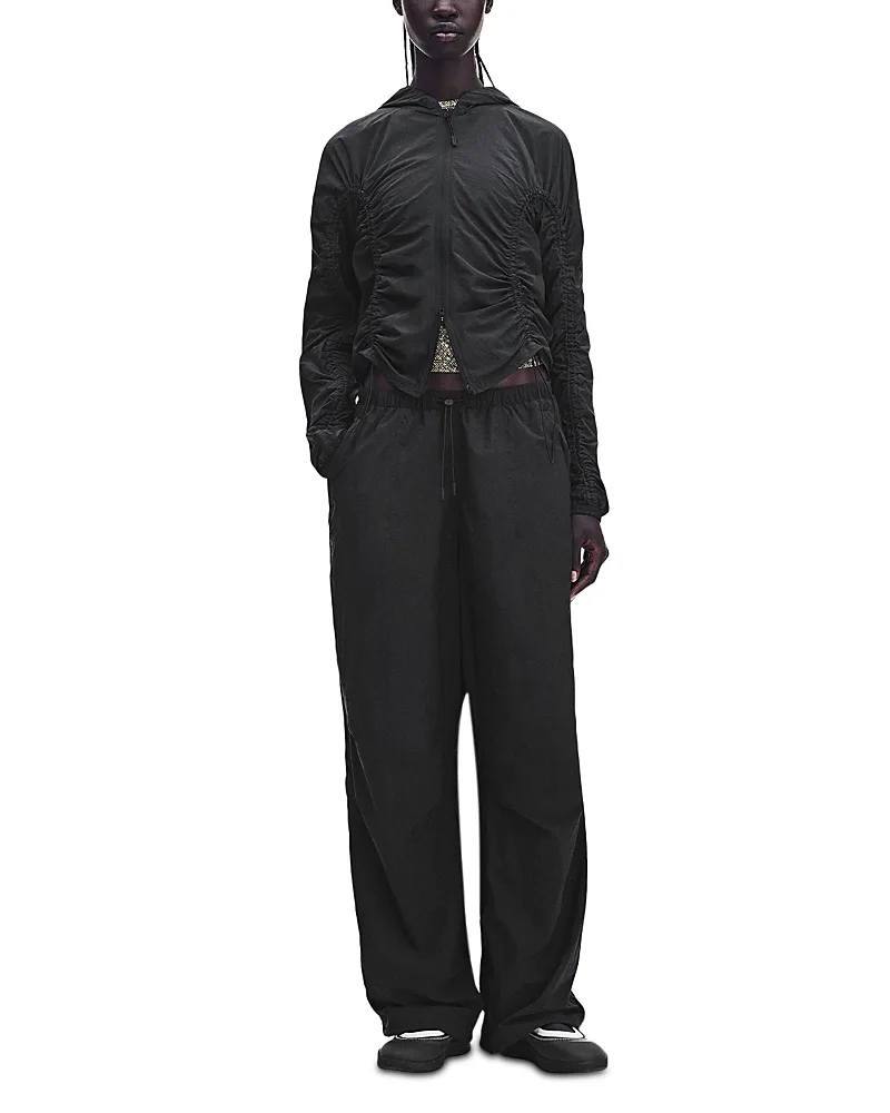 Lightweight Cinched Knee Pants by On