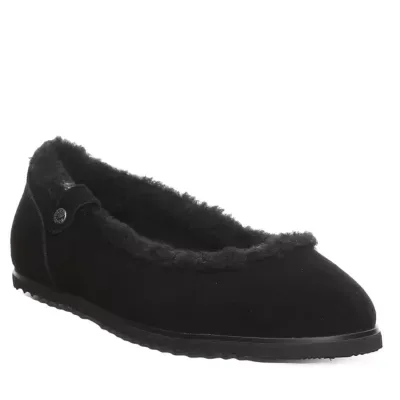 Delphi Shoes by Bearpaw
