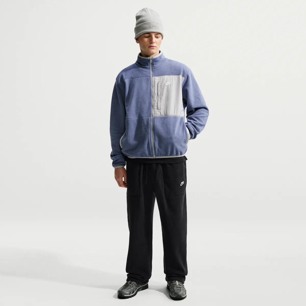 Club Therma-FIT Pants by Nike