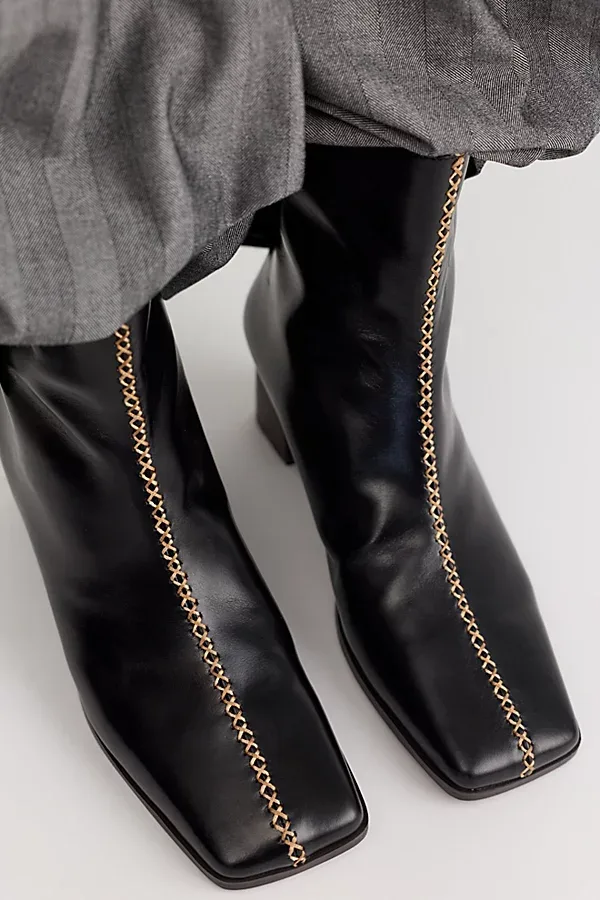 Swana Square Toe Boots by Mutma