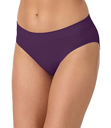 Seamless Comfort Bikini Panty by Le Mystère