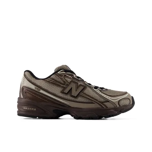 740 Bungee Lace by New Balance