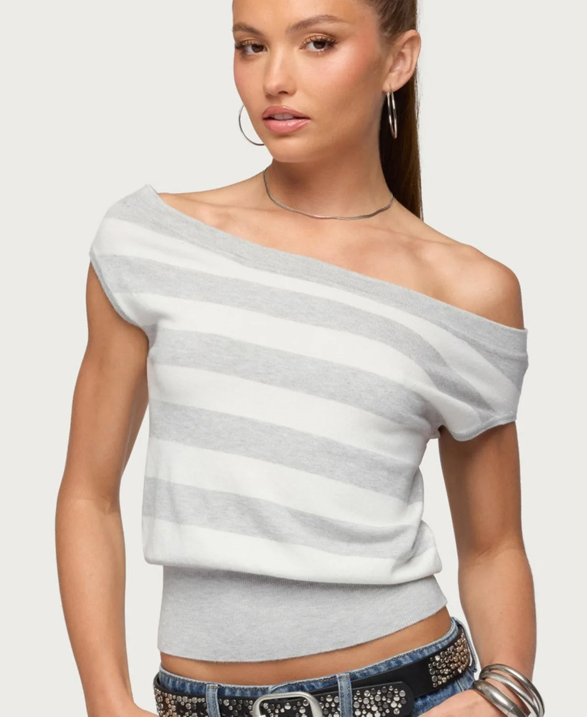 Hettie Off-the-Shoulder Striped Short-Sleeve Top by Edikted