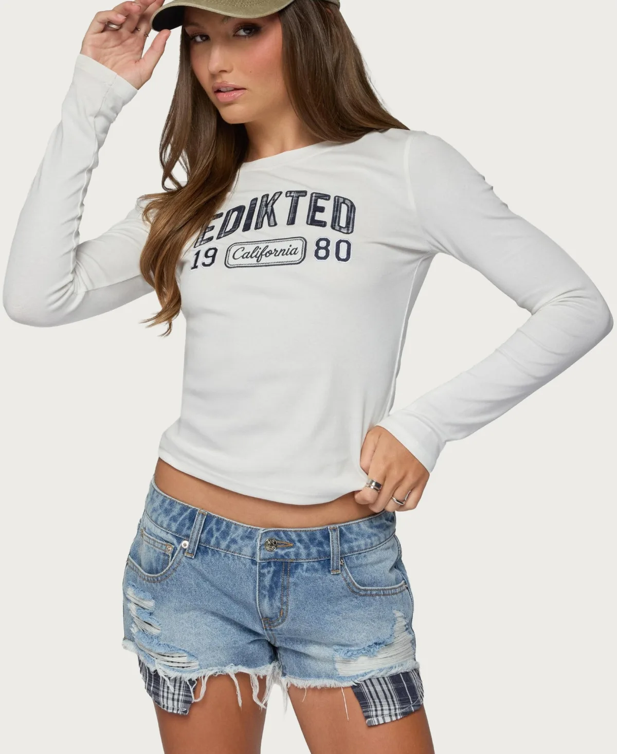 1980 Cali Retro Long-Sleeve T-Shirt by Edikted