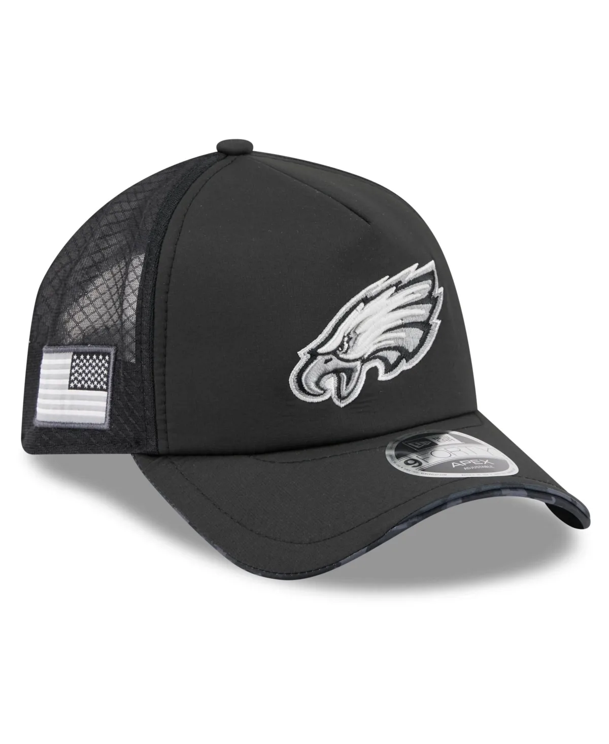 Philadelphia Eagles 2026 Salute to Service Apex 9FORTY Adjustable Trucker Hat