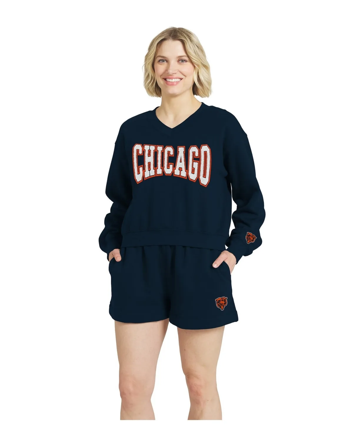 Chicago Bears Fleece V-Neck Lounge Set by Wear by Erin Andrews