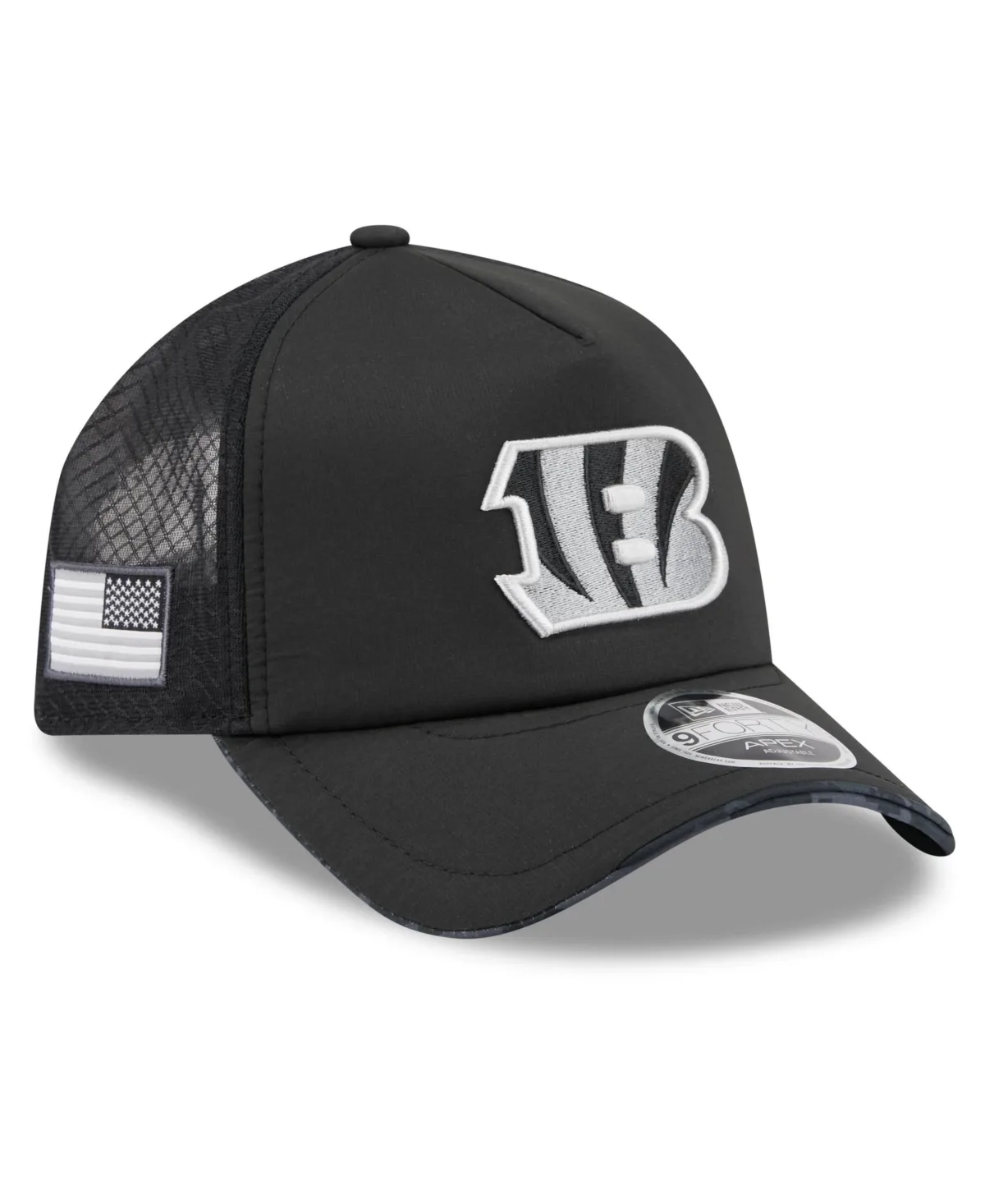 Cincinnati Bengals 2026 Salute to Service Apex 9FORTY Adjustable Trucker Hat