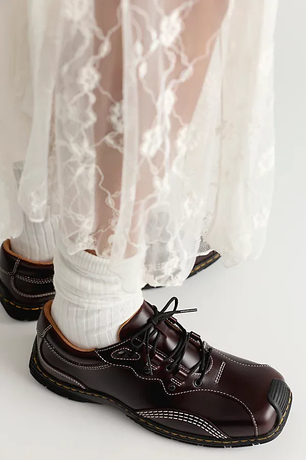 Aurix Satin Finish Leather 5i Shoes by Dr. Martens