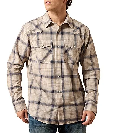 Huddle Long Sleeve Woven Shirt by Ariat