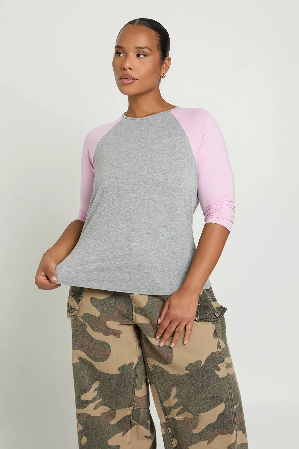 3/4 Sleeve Contrast Raglan Top by boohoo