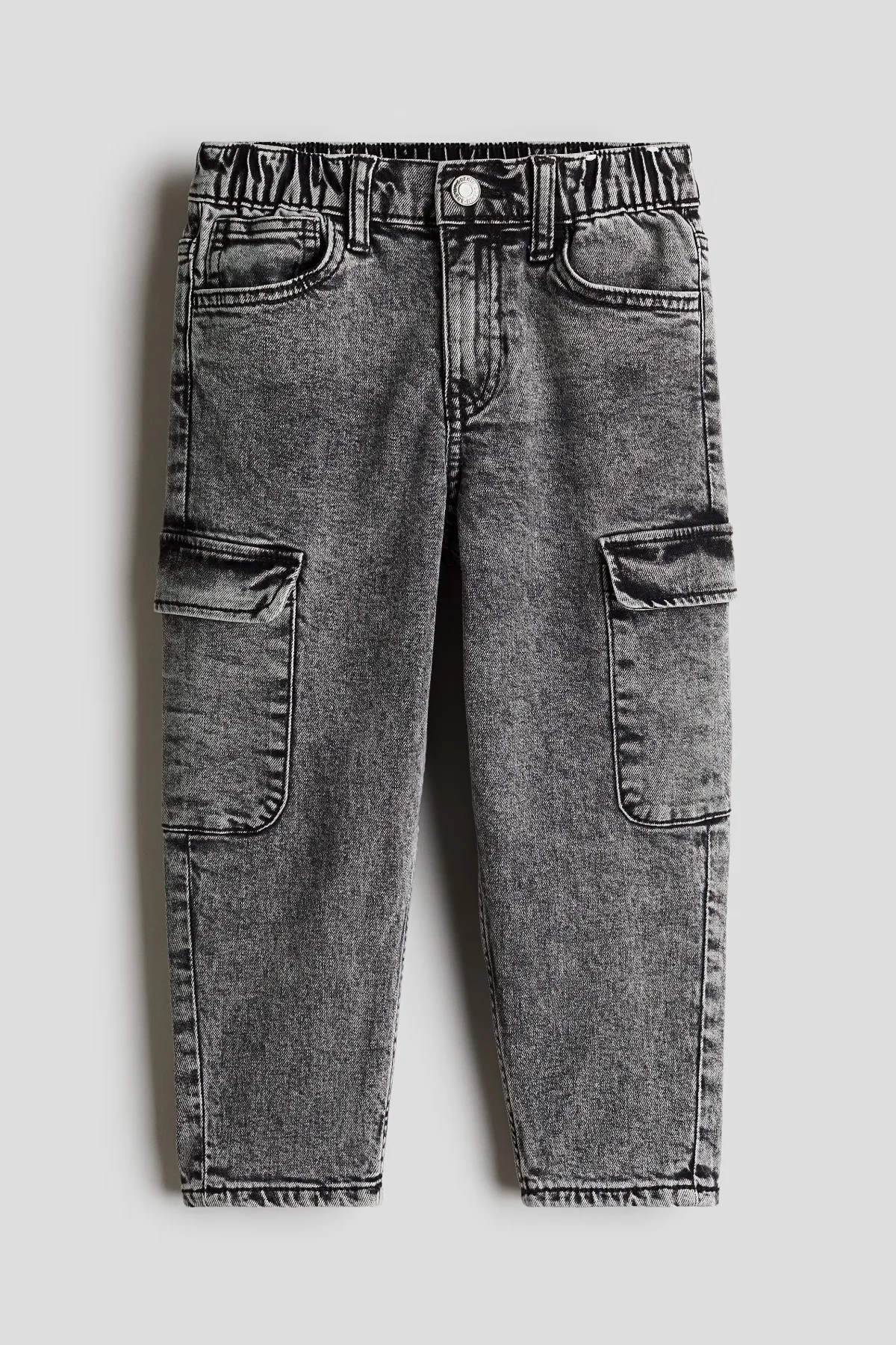 Relaxed Tapered Fit Jeans by H&M