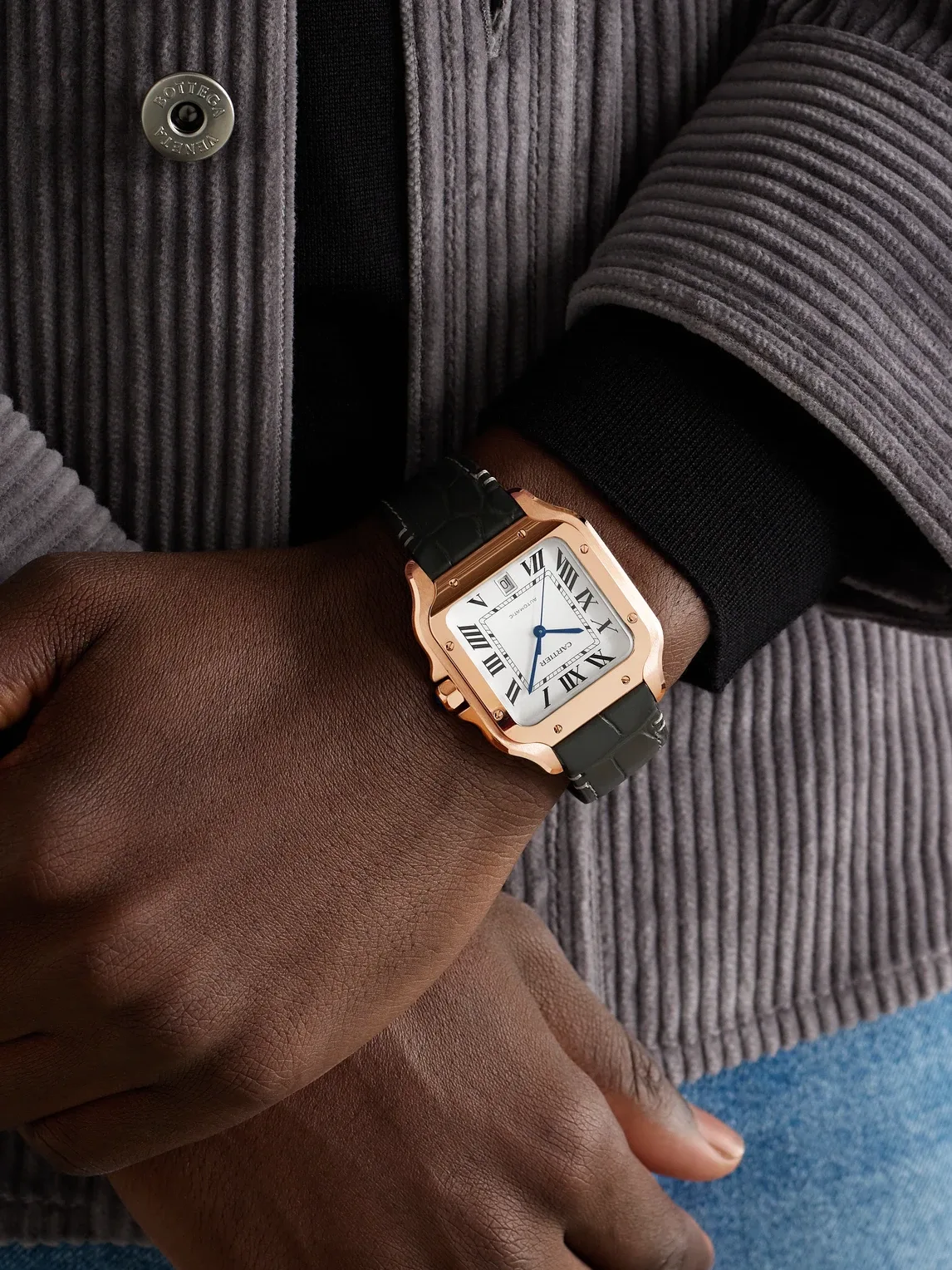 Santos De Cartier Large Automatic 39.8mm Interchangeable 18-Karat Gold and Alligator Watch by Cartier's