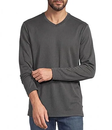 Keyport Diamond Long Sleeve V-Neck T-Shirt by Tommy Bahama