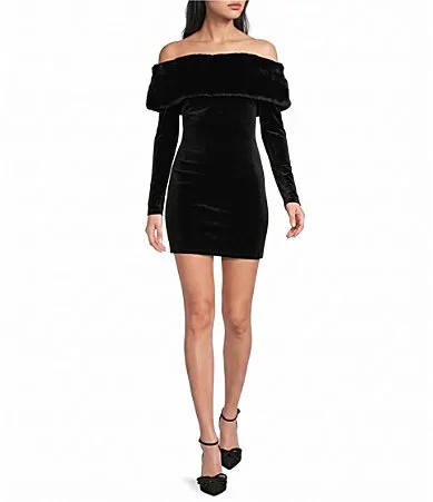 Faux Fur Off-The-Shoulder Long Sleeve Velvet Mini Dress by Honey and Rosie