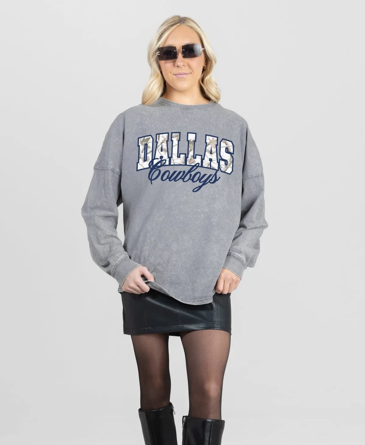 Dallas Cowboys on the Hunt Oversized Snow Wash Long-Sleeve T-Shirt