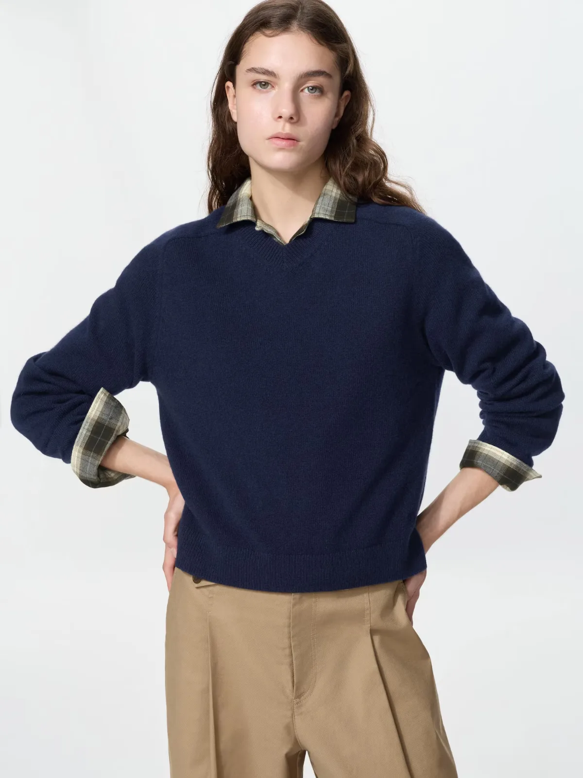 Wool Cashmere V-Neck Short Sweater by Uniqlo
