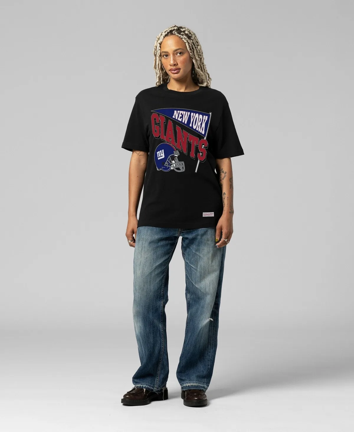 New York Giants Team Dynamic Boyfriend T-Shirt by Mitchell & Ness